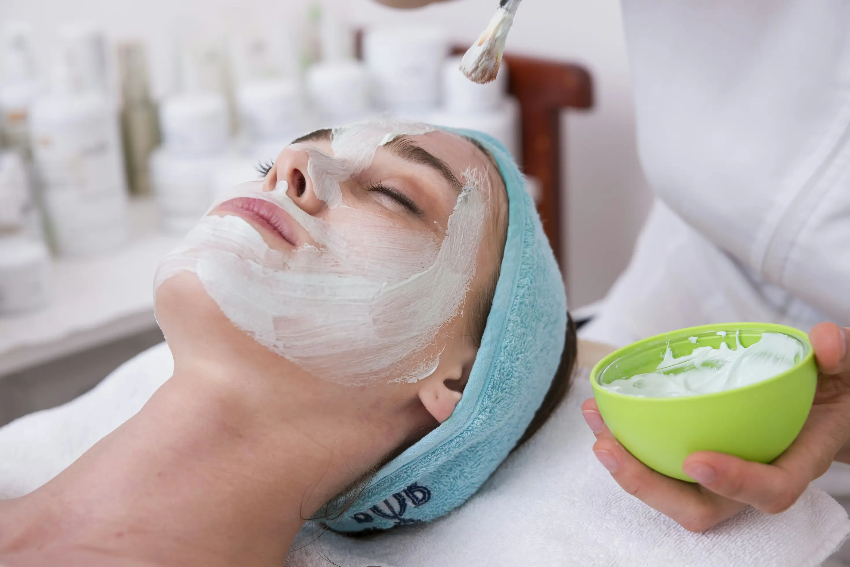 PALMS Day Spa gallery — nails, facial, laser and massage treatments